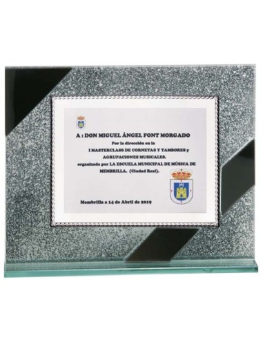 (125) SOPORTE CRISTAL CON PLACA HOMENAJE 24 x 21 cm