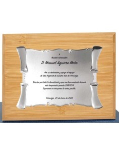 (129) PLACA HOMENAJE CON MADERA BAMBU 21 x 17 cm