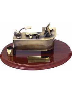 (279) TROFEO SOLDART OFICINISTA 24 x 17 cm