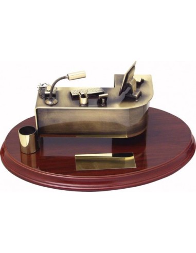 (279) TROFEO SOLDART OFICINISTA 24 x 17 cm