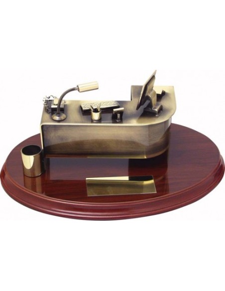 (279) TROFEO SOLDART OFICINISTA 24 x 17 cm