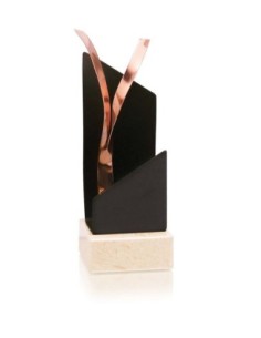 (296) TROFEO SOLDART ALEGORICO 21 cm