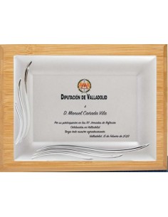 (133) PLACA HOMENAJE MADERA BAMBU 24 x 19 cm