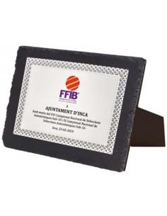 (134) PLACA HOMENAJE CON SOPORTE PIZARRA 21 x 17 cm