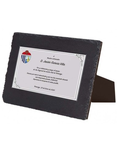 (137) PLACA HOMENAJE CON SOPORTE PIZARRA 21 x 17 cm