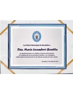 (138) PLACA HOMENAJE CON SOPORTE MARMOL 24 x 19 cm