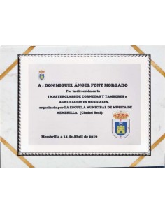 (138) PLACA HOMENAJE CON SOPORTE MARMOL 24 x 19 cm