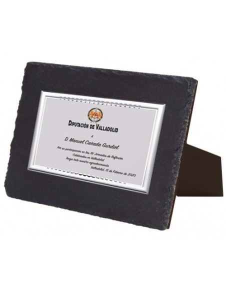 (139) PLACA HOMENAJE CON SOPORTE PIZARRA 21 x 17 cm