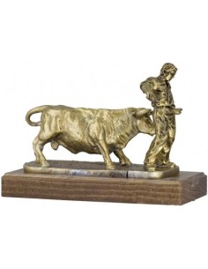 TORO TROFEO 18 cm.