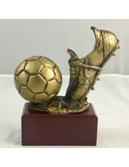 TROFEO RESINA FUTBOL CON BASE DE MADETA